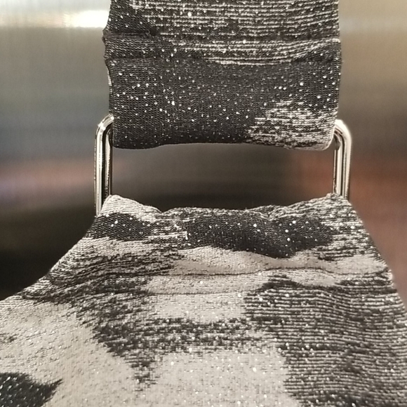 💕CARBON38💕 Camo Shine Bra ~ Gray/Black S NWT - Picture 8 of 10